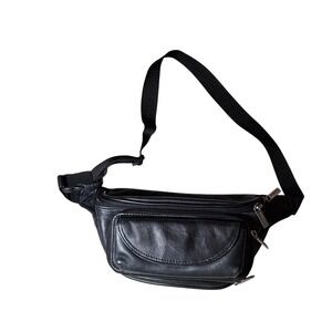Brookstone Black Leather Fanny Pack Waist Bag Multiple Pockets Adjustable Strap
